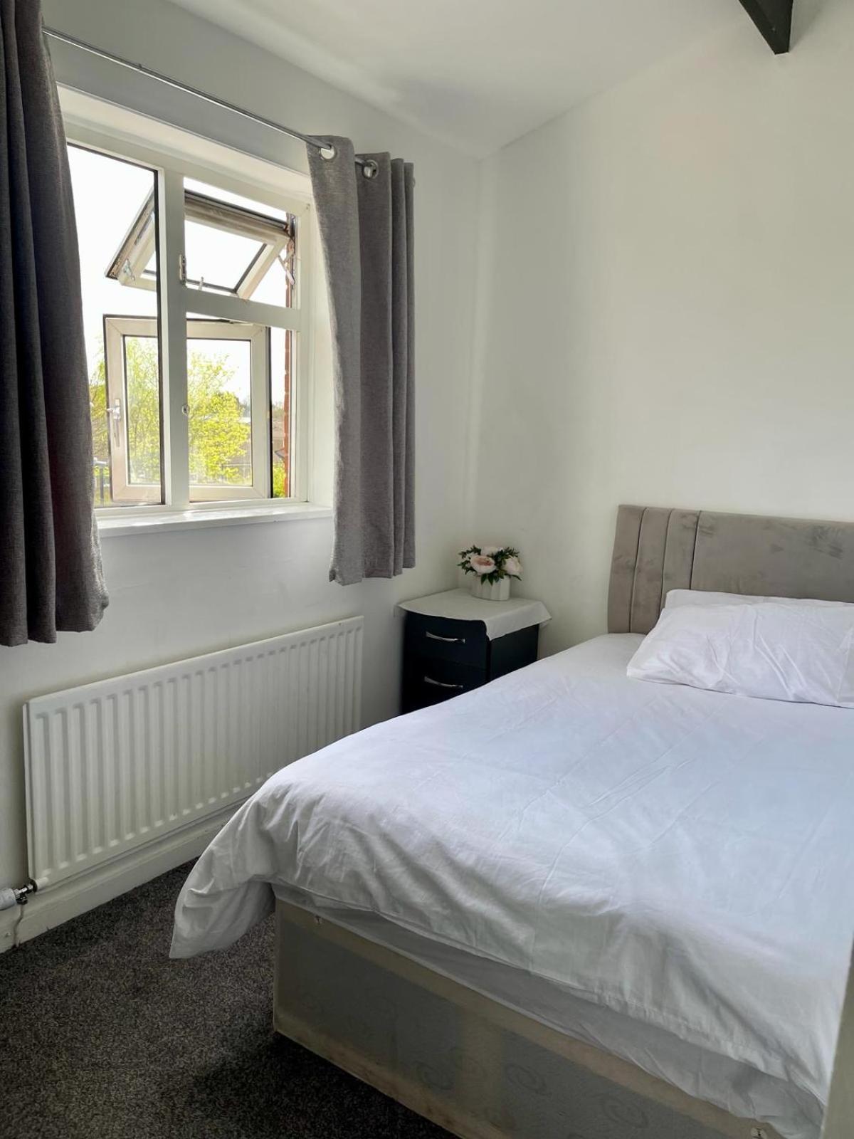 Homestays-Close To Coventry City And University I Free Parking I Wi-Fi Zewnętrze zdjęcie