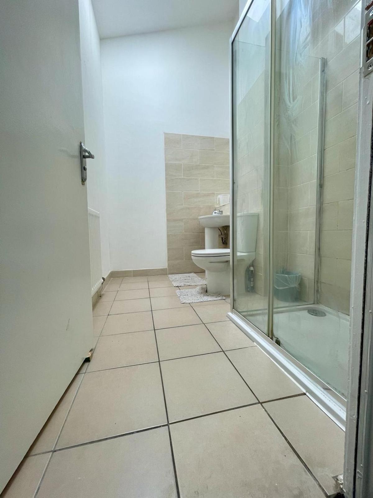 Homestays-Close To Coventry City And University I Free Parking I Wi-Fi Zewnętrze zdjęcie